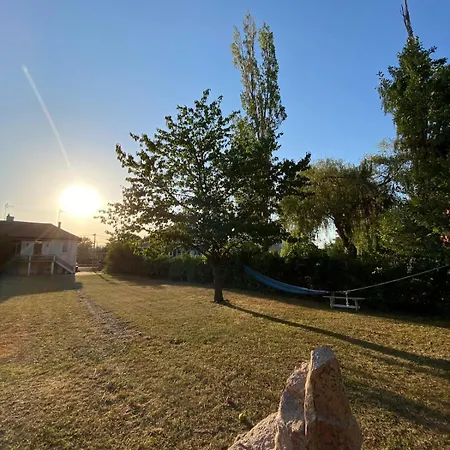 Casa de Férias Maison Avec Grand Jardin Brassac-les-Mines