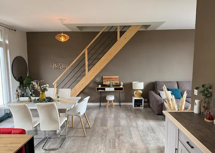 Maison Avec Grand Jardin